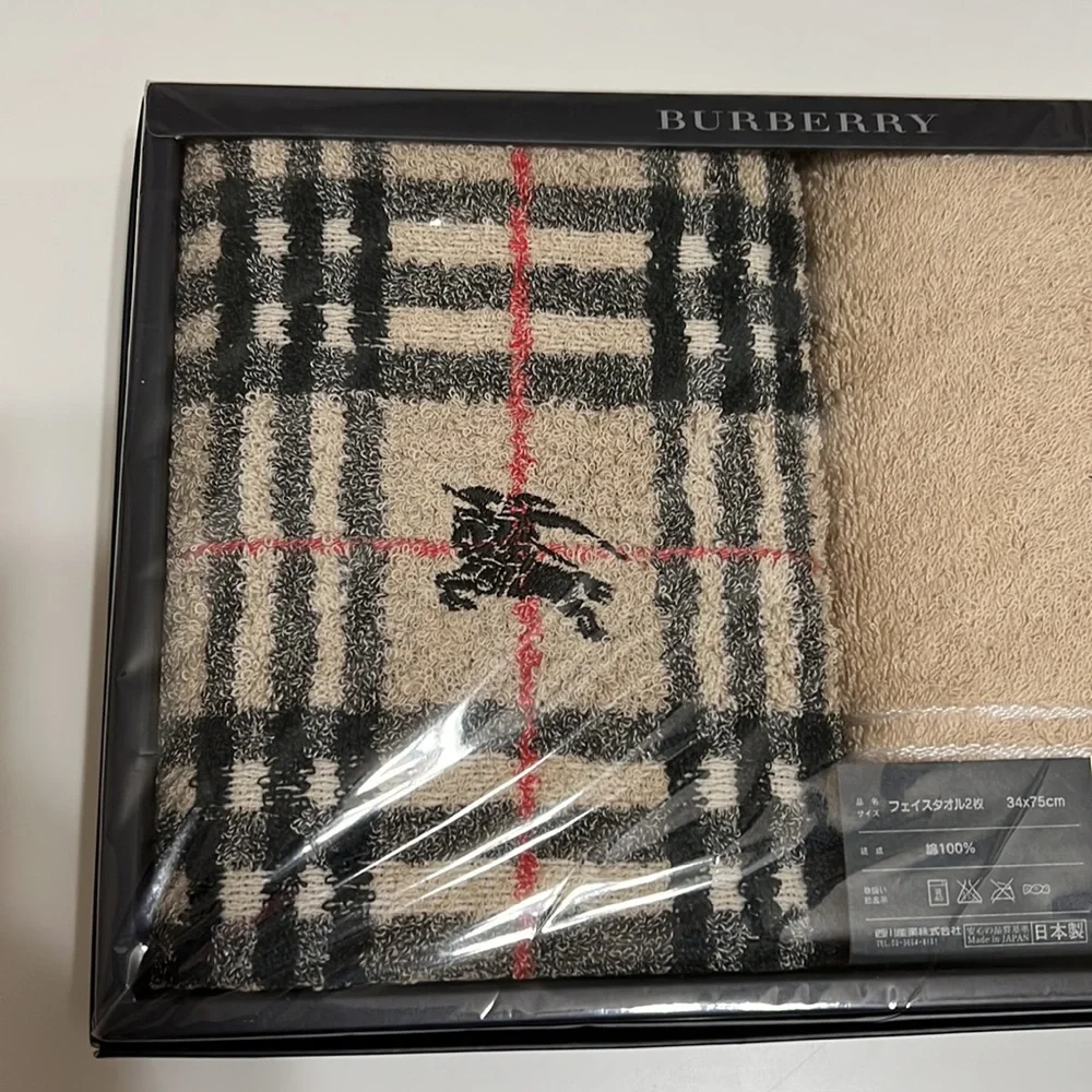 Burberry hand/face towel